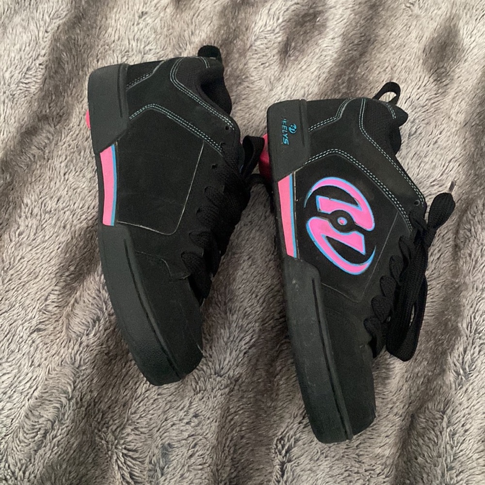 Womens heelys